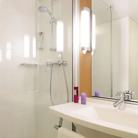 Ibis Gare De Lyon Ledru Rollin 3* Paris