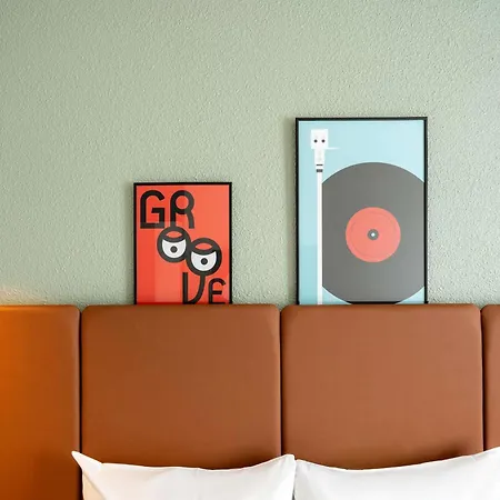 Hotel Ibis Gare De Lyon Ledru Rollin Paris