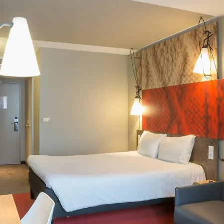 Hotel Ibis Gare De Lyon Ledru Rollin 3*