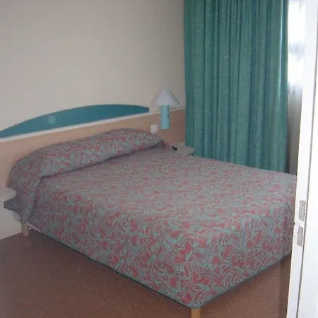 Ibis Gare De Lyon Ledru Rollin Hotel 3*