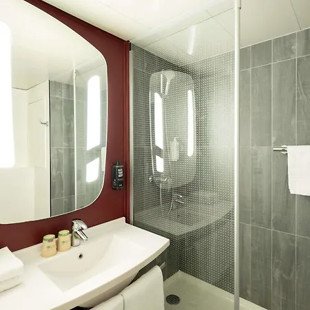 Ibis Gare De Lyon Ledru Rollin 3*