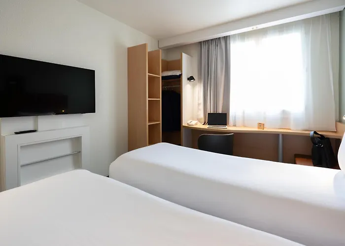 イビス ガレ ドゥ リヨン レデュー ローラン ホテル 3*