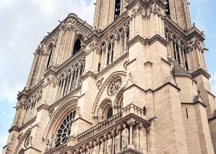 イビス ガレ ドゥ リヨン レデュー ローラン ホテル 3*