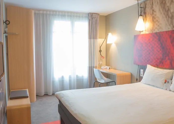 Ibis Gare De Lyon Ledru Rollin Hotel París