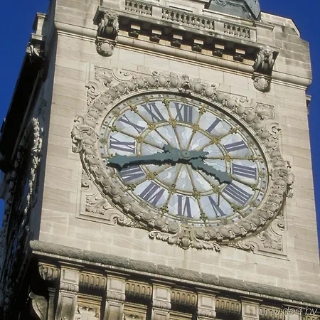 Ibis Gare De Lyon Ledru Rollin Hotel 3*